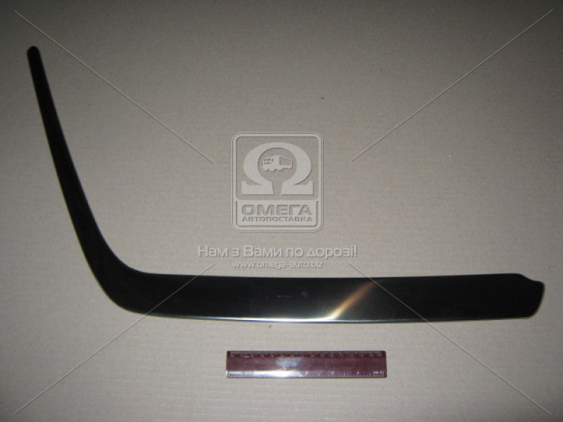 Молдинг переднього бампера правий Mercedes 124 хром (Tempest) A1248801436