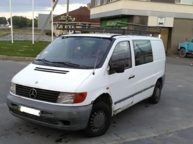 Решітка радіатора Mercedes Vito W638 1996-2002 (Tempest)