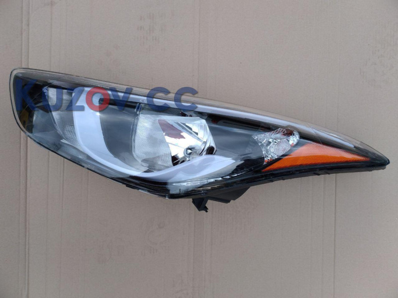 Фара передня права Hyundai Elantra MD 14-16 Korea (FPS) 921023X050