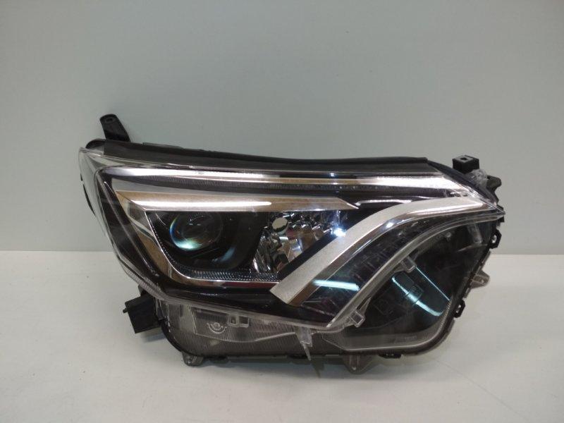 Фара передня Toyota RAV4 16-18 права LED (TYC)