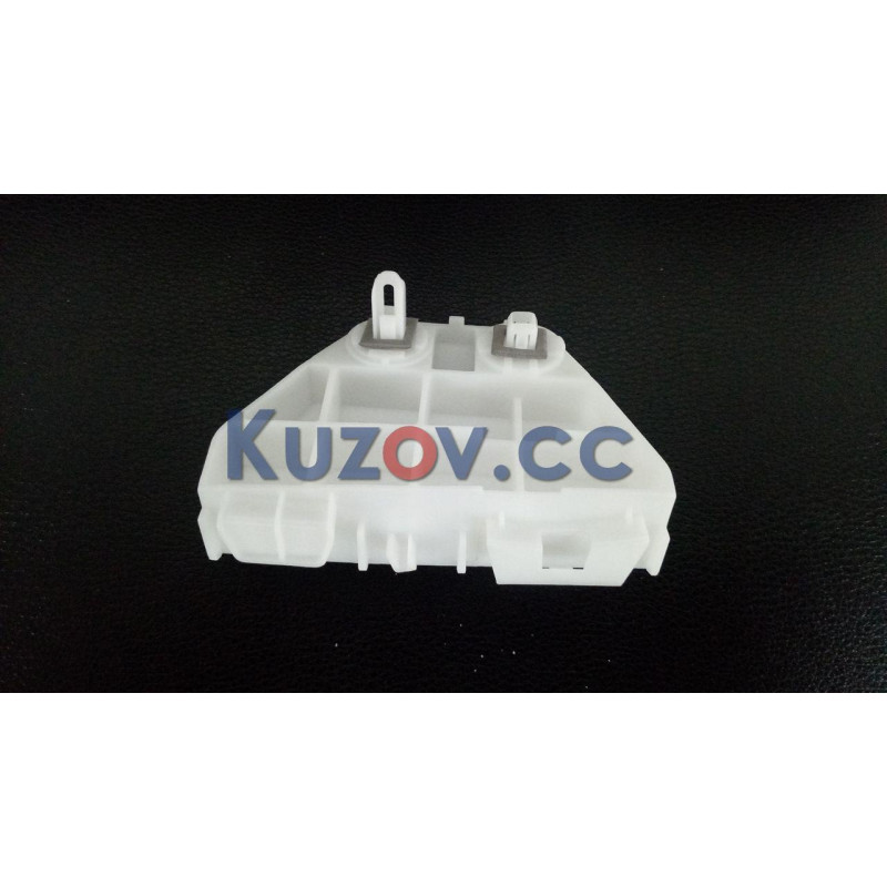 Кріплення бампера праве (під ліхтарем) Toyota Corolla E14/E15 2010-2013 FPS 5256202120