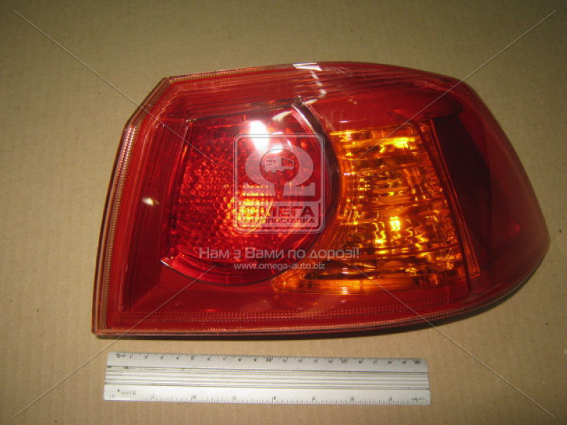 Ліхтар правий зовнішній Mitsubishi Lancer X седан (DEPO) 8330A110