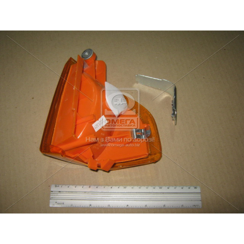 Покажчик повороту Ford Escort 81-86 правий жовтий (DEPO)