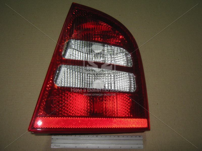Ліхтар правий Skoda Octavia Tour 00-09 ліфтбек (DEPO) 1U6945112C
