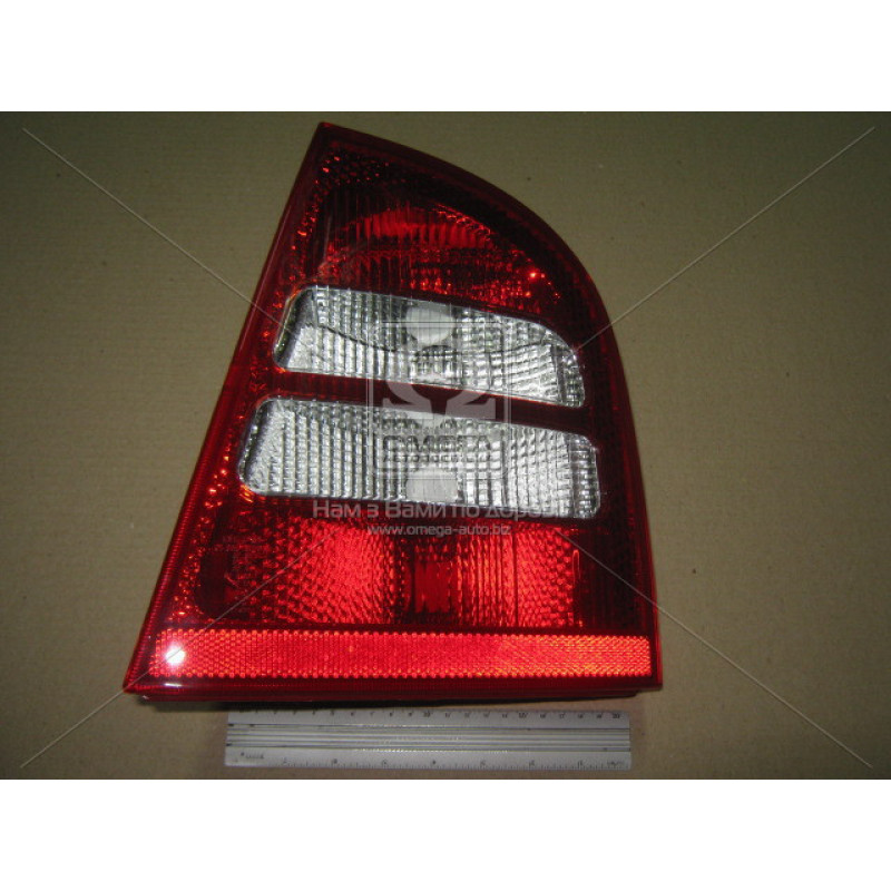 Ліхтар правий Skoda Octavia Tour 00-09 ліфтбек (DEPO) 1U6945112C