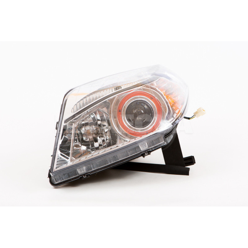 Фара передня Geely MK Cross 06-14 права (Tempest) 1017009815