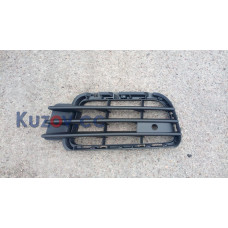 Решітка бампера ліва VW Touareg 2 10-14 під п/тронік) (LKQ) 7P6854661