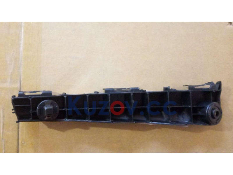 Кріплення переднього бампера ліве Toyota Camry XV50 2011-2014 Тайвань 5253606120