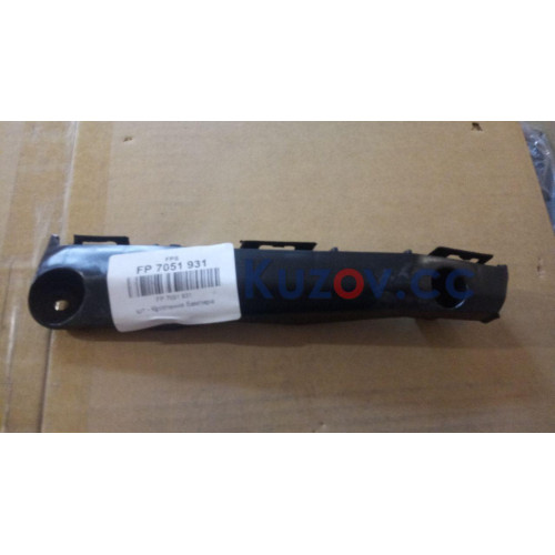 Кріплення переднього бампера ліве Toyota Camry XV50 2011-2014 USA Тайвань 5253606120