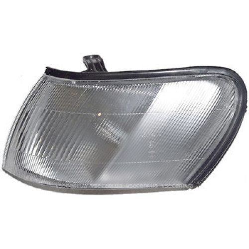 Ліхтар габаритний Toyota Corolla E10 правий Depo 8161012580