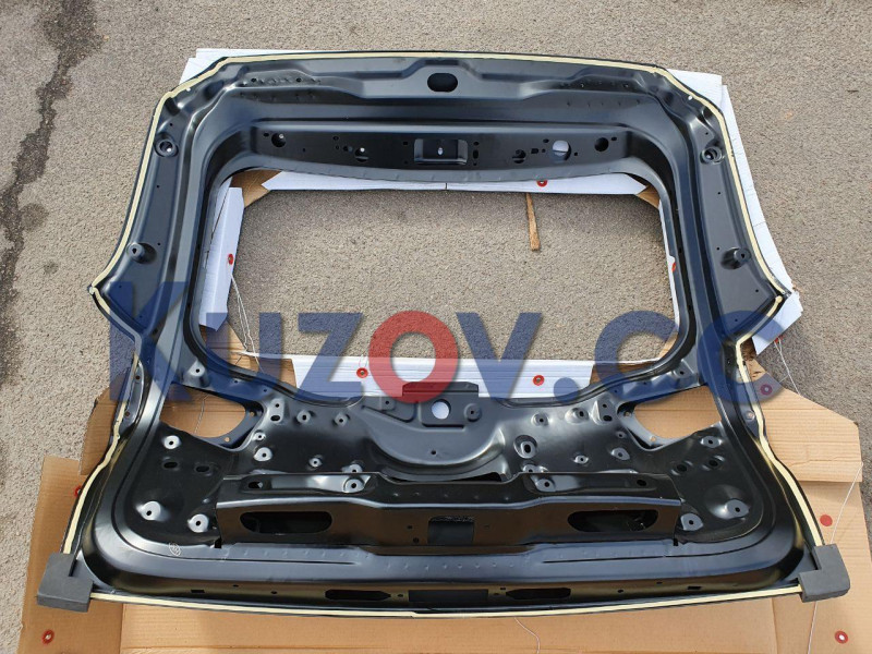 Кришка багажника задня Jeep Cherokee KL 2013-2018 FPS 68154524AA