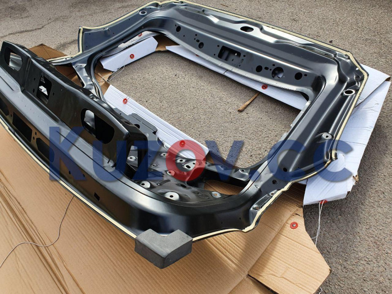 Кришка багажника задня Jeep Cherokee KL 2013-2018 FPS 68154524AA