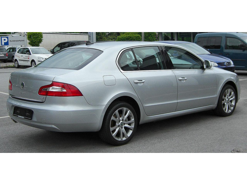 Задній бампер Skoda Superb 2 2009-2013 Tempest