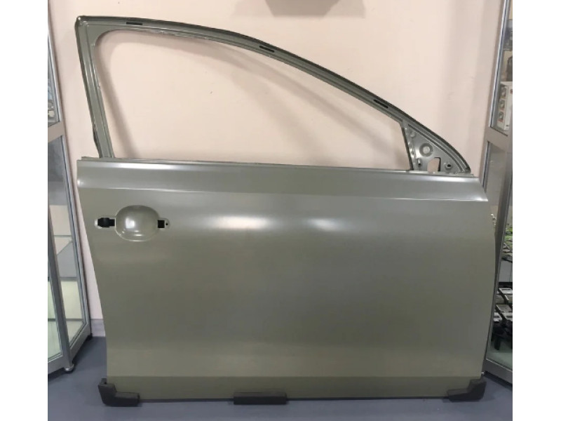 Двері передні праві VW Jetta 6 USA 2011-2018 Signeda 5C6831056B