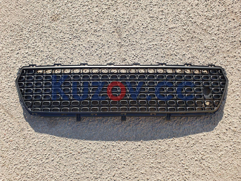 Решітка бампера середня чорна Kia Soul 14-17 (FPS)