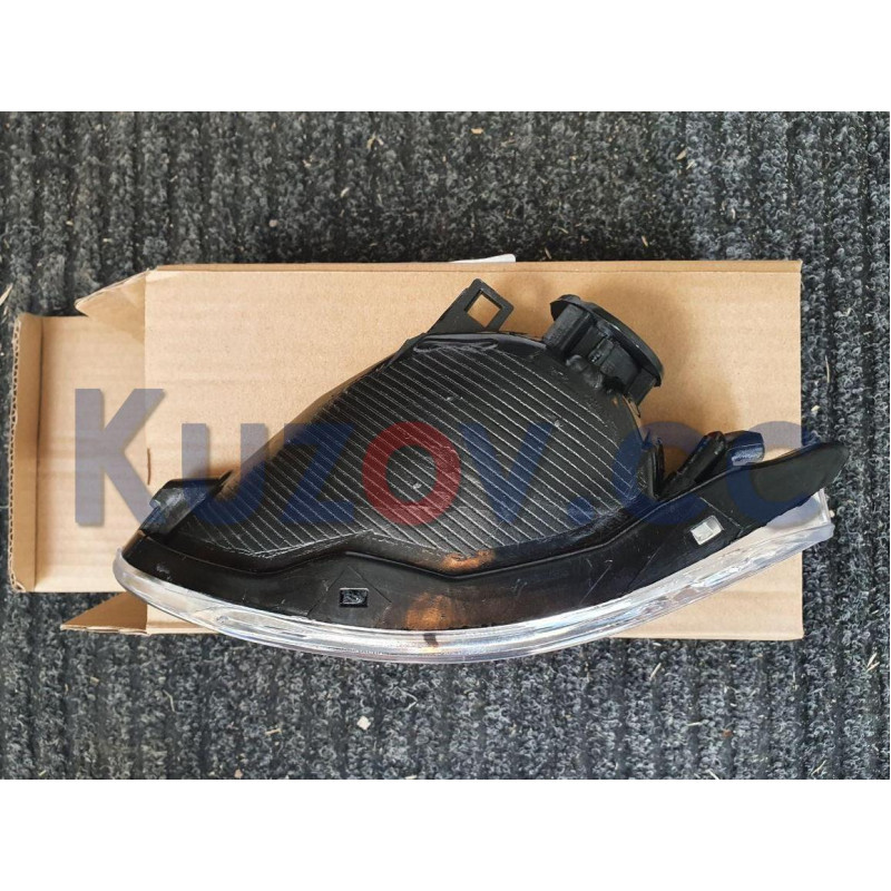 Протитуманна фара права Lexus RX 2003-2008 (FPS) 8122148020