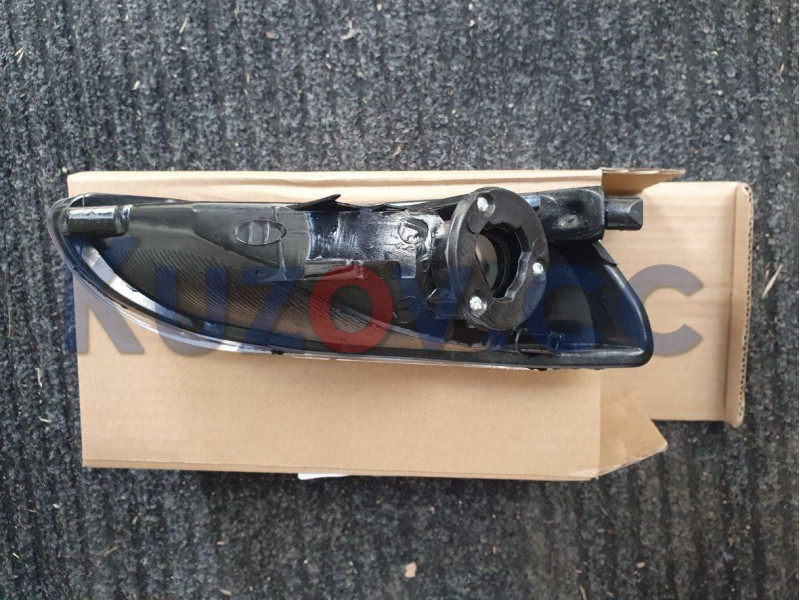 Протитуманна фара права Lexus RX 2003-2008 (FPS) 8122148020