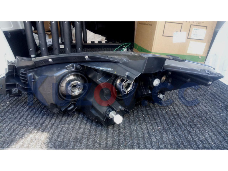 Фара передня права Mazda CX-5 12-16 (Китай) мех. / ел. рег., галоген KF3351031C