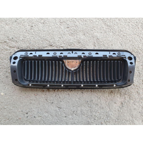 Решітка радіатора Skoda Octavia 1997-2000 (TP) 1U0853653