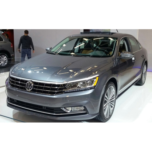Спойлер переднього бампера VW Passat B8 USA 2015- (LKQ)