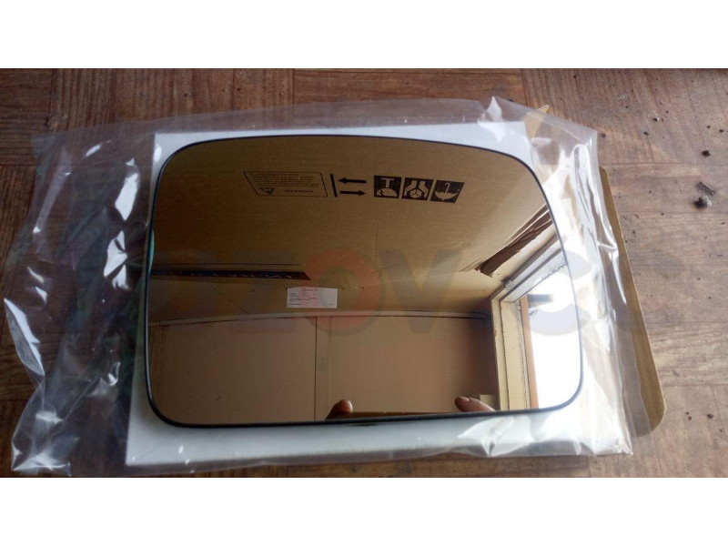 Вкладиш дзеркала лівий Land Rover Range Rover 2004-2009 FPS