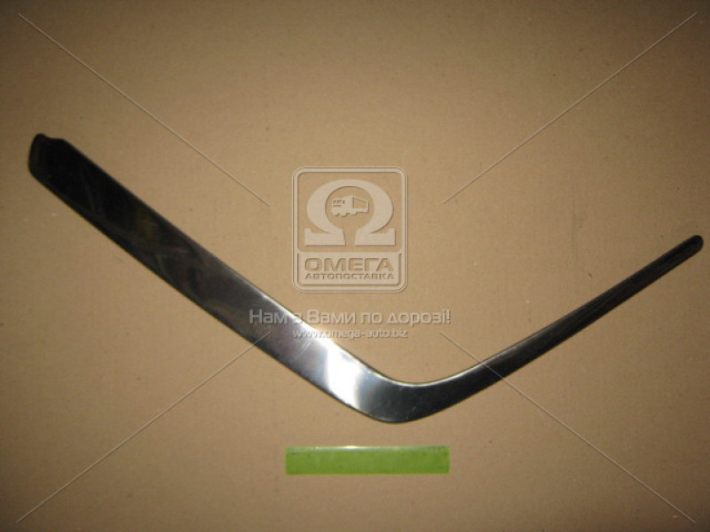 Молдинг переднього бампера лівий Mercedes 124 хром (Tempest) A1248801336