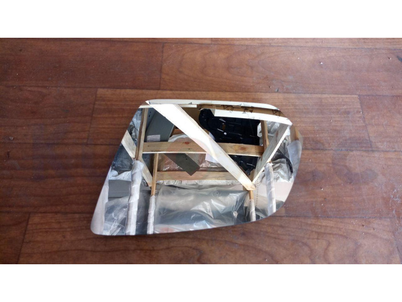 Вкладиш дзеркала лівий Mercedes V-class W447 2015- (Китай)