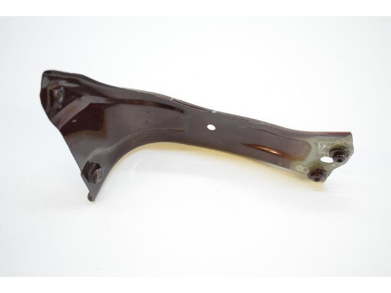 Кріплення крила переднього праве VW Passat B7, B8 2011-2018 FPS 561821136