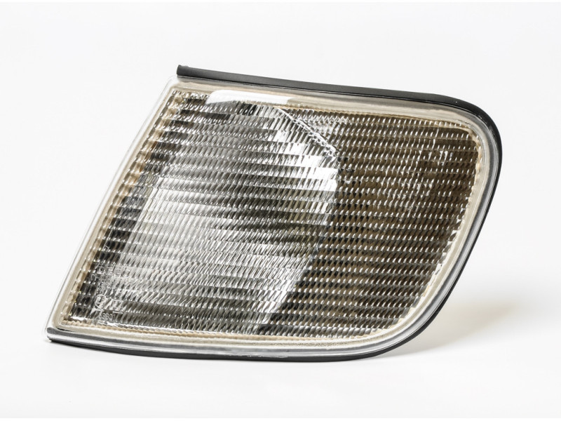 Покажчик повороту Audi 100 91-94 правий білий без патрона DEPO 4A095350B