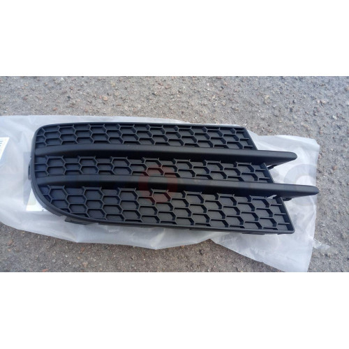 Решітка бампера VW Tiguan I 2011-2016 права заглушка (LKQ) 5N0853666D9B9