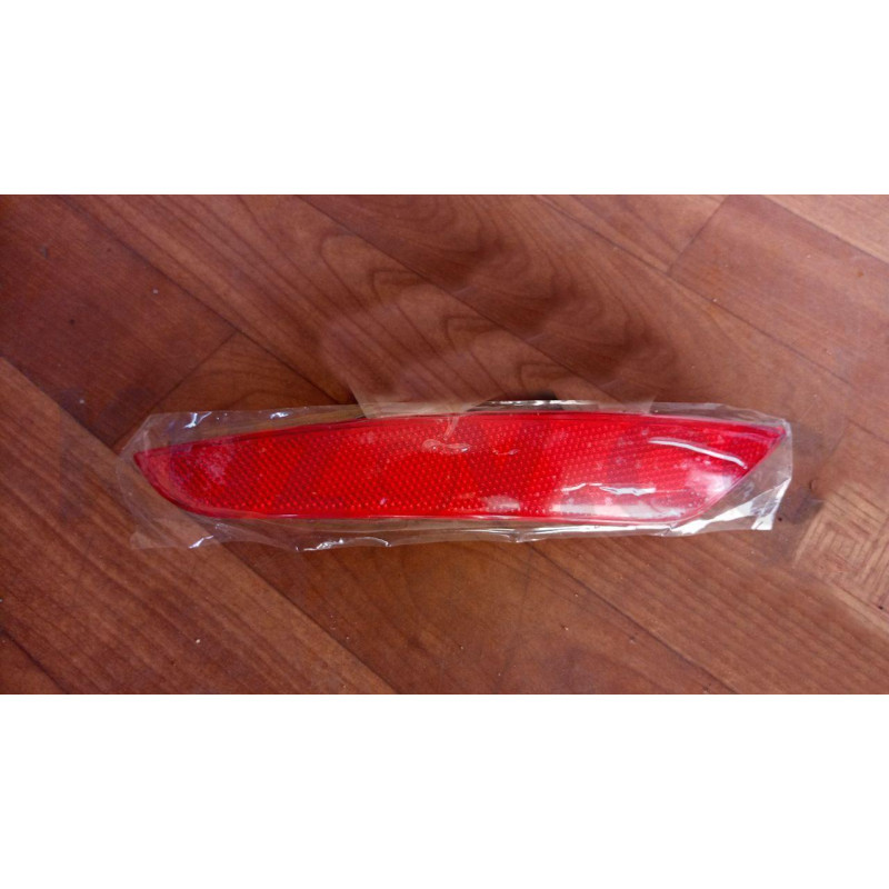 Ліхтар задній лівий в бампер VW Golf 6 09-12 хетчбек (FPS) пасивний 5K0945105F