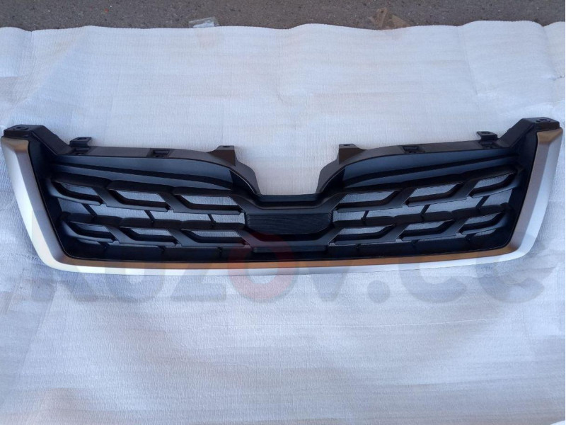 Решітка радіатора Subaru Forester SJ 17-18 (FPS) 91121SG270