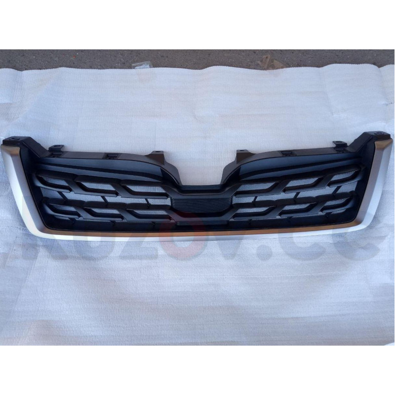 Решітка радіатора Subaru Forester SJ 17-18 (Тайвань) 91121SG280