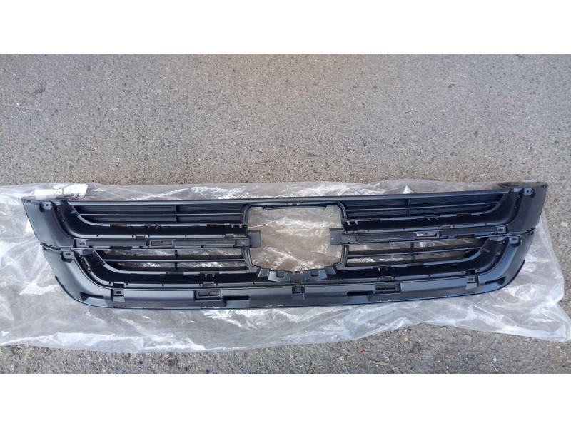 Решітка радіатора Honda CR-V 10-12 (FPS) 71121SWNH11