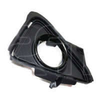 Решітка бампера Toyota RAV4 16-19 права (FPS) з отвором, чорний глянець