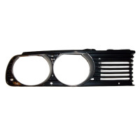 Решітка радіатора BMW 3 E30 87-91 права (LKQ) 51131945886