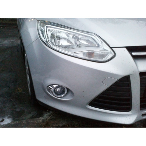 Рамка протитуманної фари Ford Focus 3 2011-2014 хром ліва 1694986