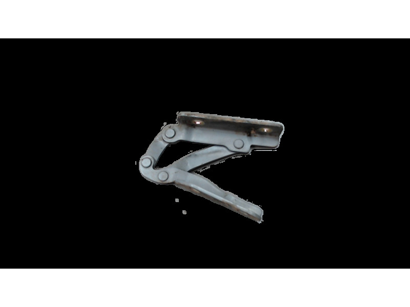 Петля капота права Daewoo Nubira 99-04 (FPS) 96288701