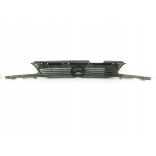 Решітка радіатора Opel Astra F 94-97 КРОМЕ GLS/GSI(Tempest) 90452416