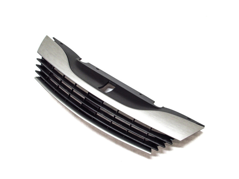 Решітка радіатора Renault Laguna 01-06 чорна (FPS) 8200012581