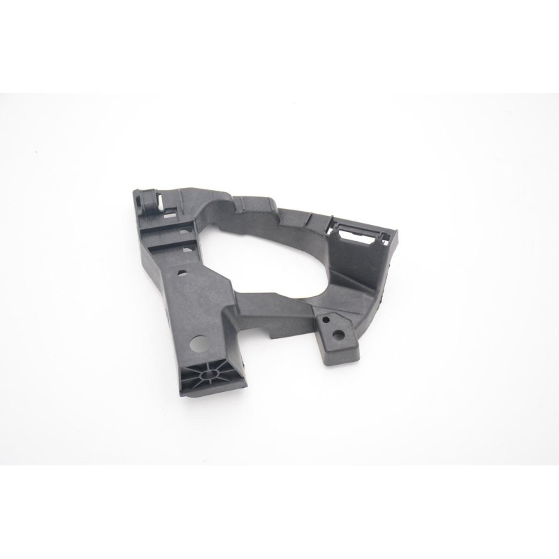 Кріплення бампера праве Honda HR-V 2016-2018 Signeda 71140T7A000