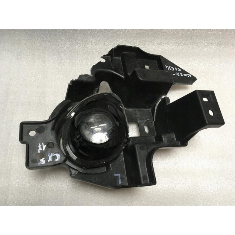 Кріплення правої протитуманної фари Mazda CX-5 2017- Signeda KB8B-51-694