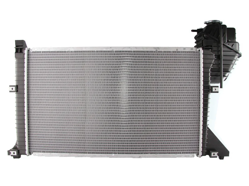 Радіатор охолодження двигуна (паяний) Mercedes Sprinter 00-06 MT, A/C (Tempest) A9015003600