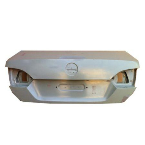 Кришка багажника задня VW Jetta 6 2011-2014 LKQ 5C6827025