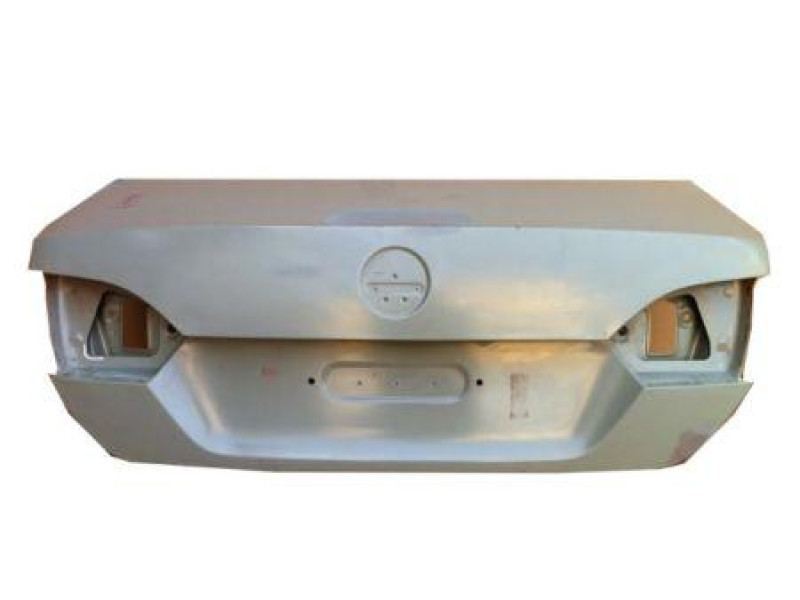 Кришка багажника задня VW Jetta 6 2011-2014 LKQ 5C6827025