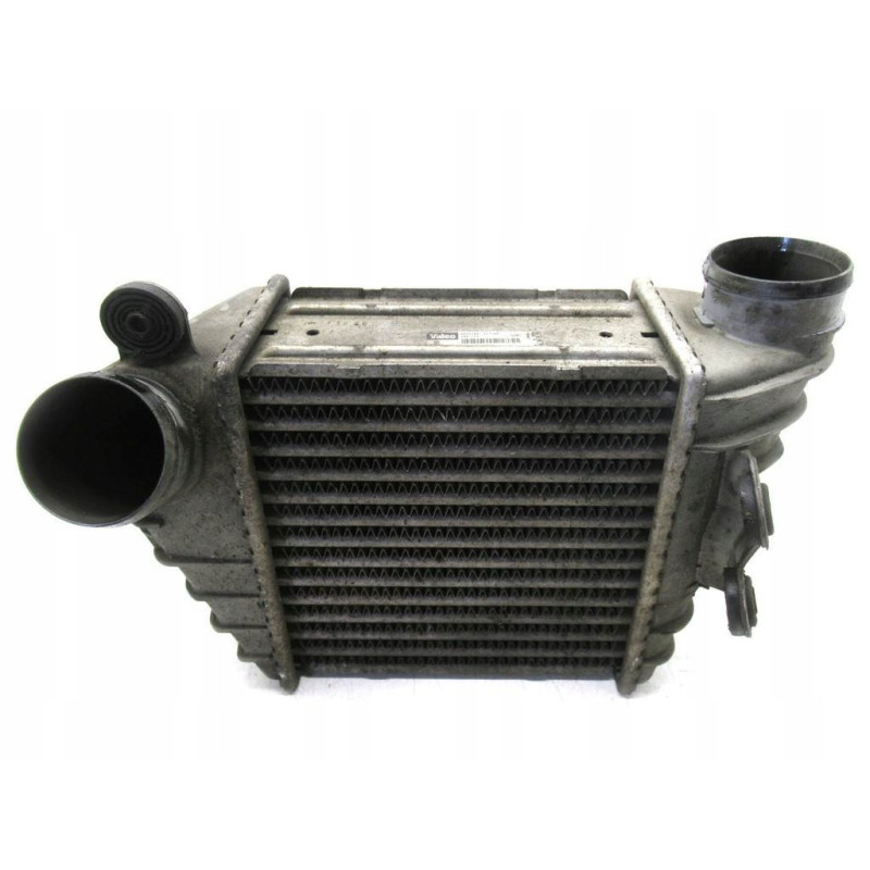 Інтеркулер VW Golf 4 1.8/1.9 TDI MT/AT (Van Wezel) 1J0145805D