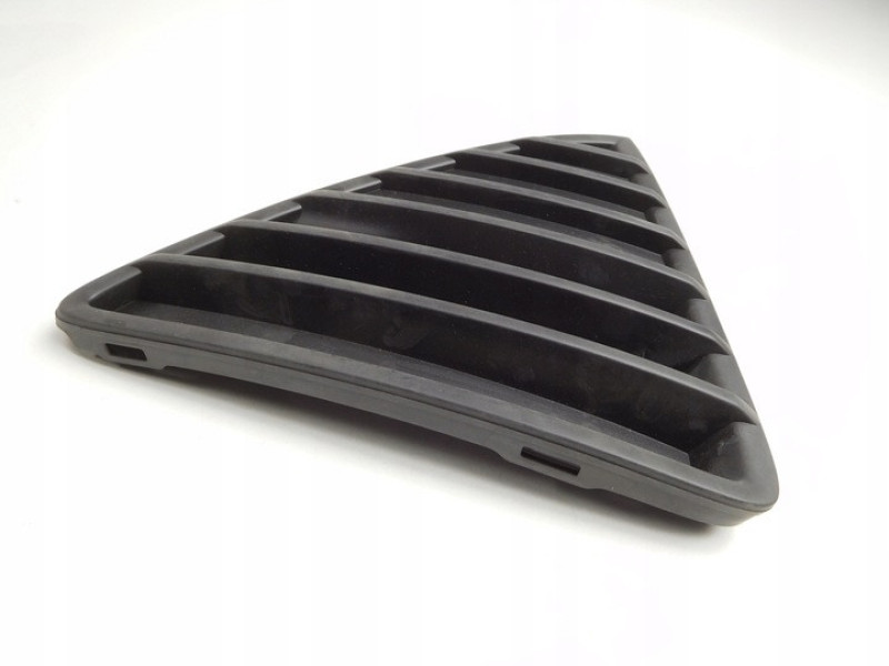 Решітка бампера права Ford Focus 11-14 (Signeda) 1718736