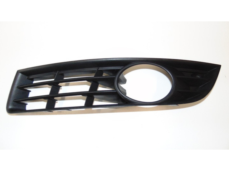 Решітка бампера ліва VW Passat B6 06-10 (Signeda) 3C0853665A