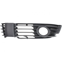 Решітка бампера права VW Passat B5 00-05 (Signeda) 3B0853666L