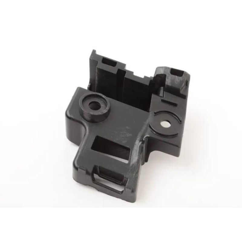 Кріплення бампера заднє праве (біля крила) VW Golf 6 2009-2012 FPS